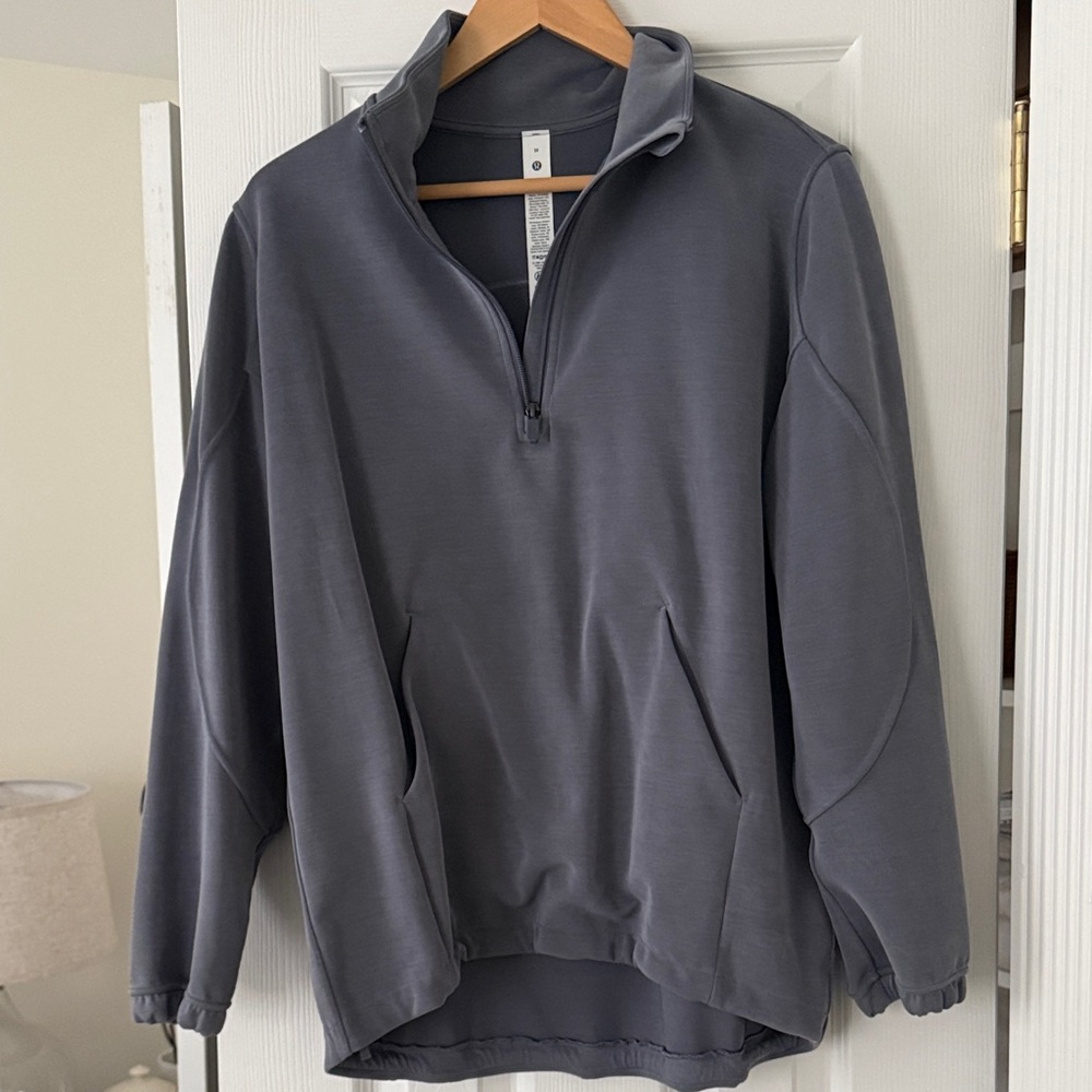 lululemon athletica scuba pullover and hold tight tee